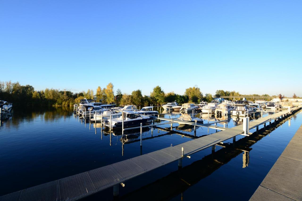 Luxstay Werder Kolonie Zern ภายนอก รูปภาพ